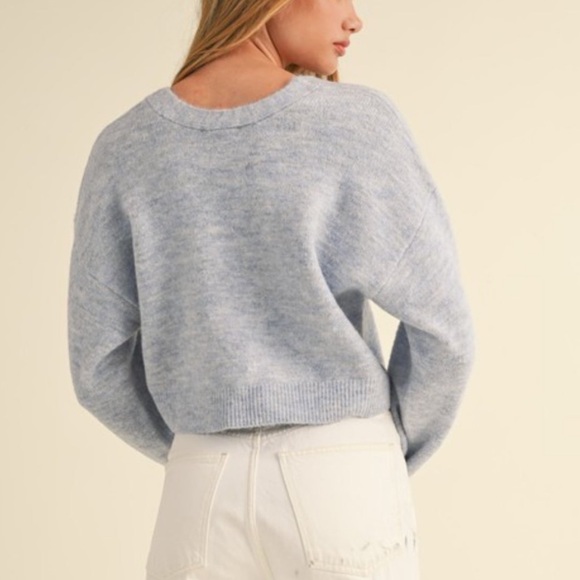 Reversible Gray Bow Sweater - Picture 3 of 8